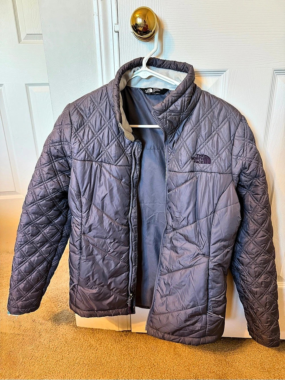 The North Face Tamburello Jacket Quilted Puffer Jacket in Gray Size Small